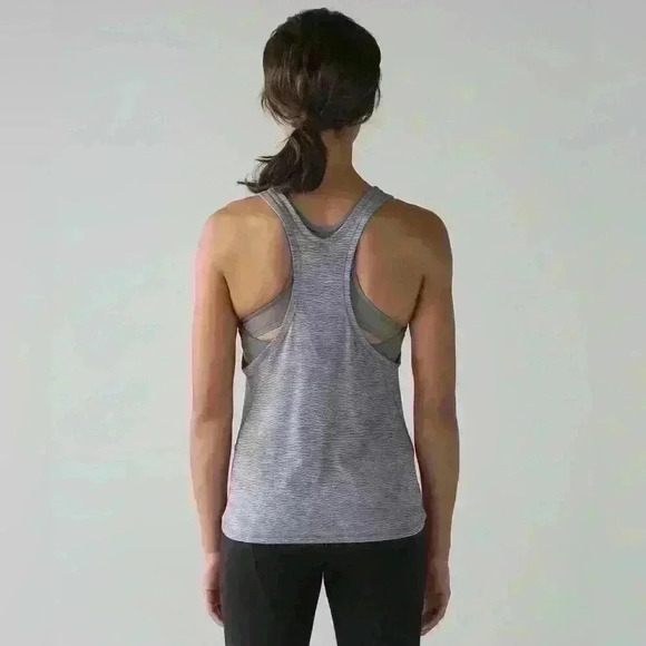 Lululemon Glide and Stride Tank size 8 
Sheer Luon Pebble Jacquard V2 - 2-1 - Picture 8 of 11